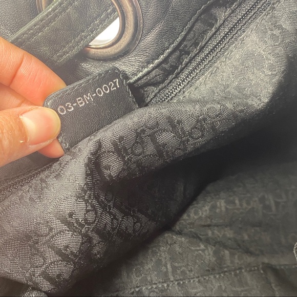 CHRISTIAN DIOR BLACK SATIN LEATHER CANAGE SHOULDER DRAWSTRING HOBO BAG LARGE - Picture 6 of 7